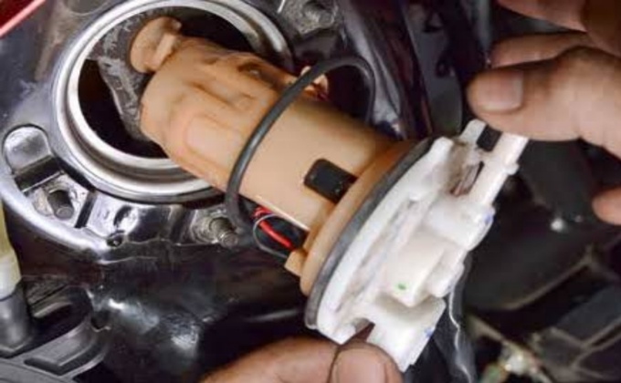 MOTOR-INJEKSI-BREBET