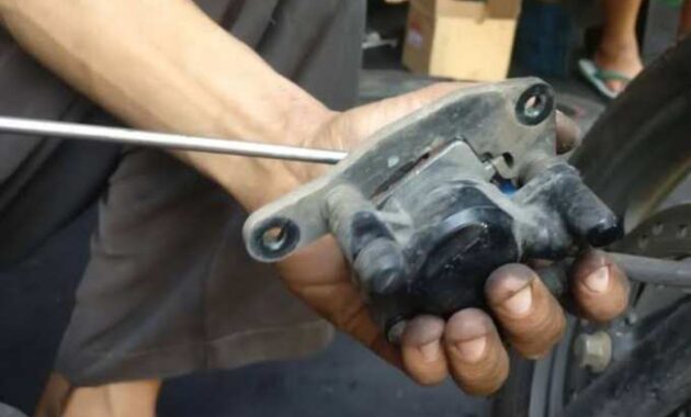 7 Cara Atasi Kampas Rem Depan Bunyi: Panduan Lengkap 2 Kampas rem depan 1 1