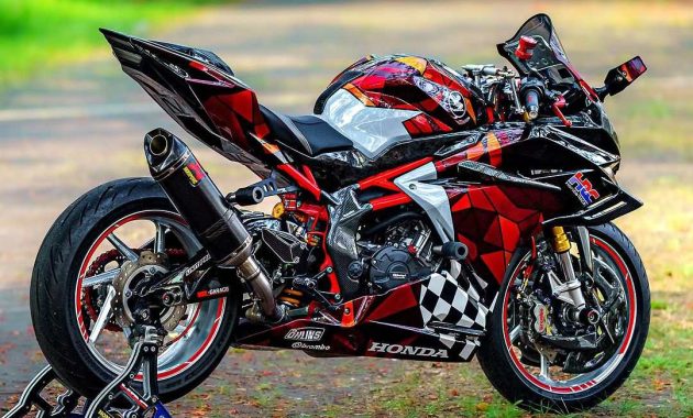 Mengenal Carbon Kevlar