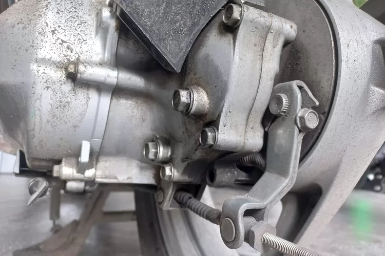 Tanda Kampas Rem Motor Perlu Diganti