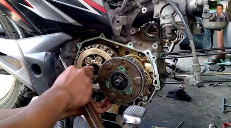 tanda motor turun mesin