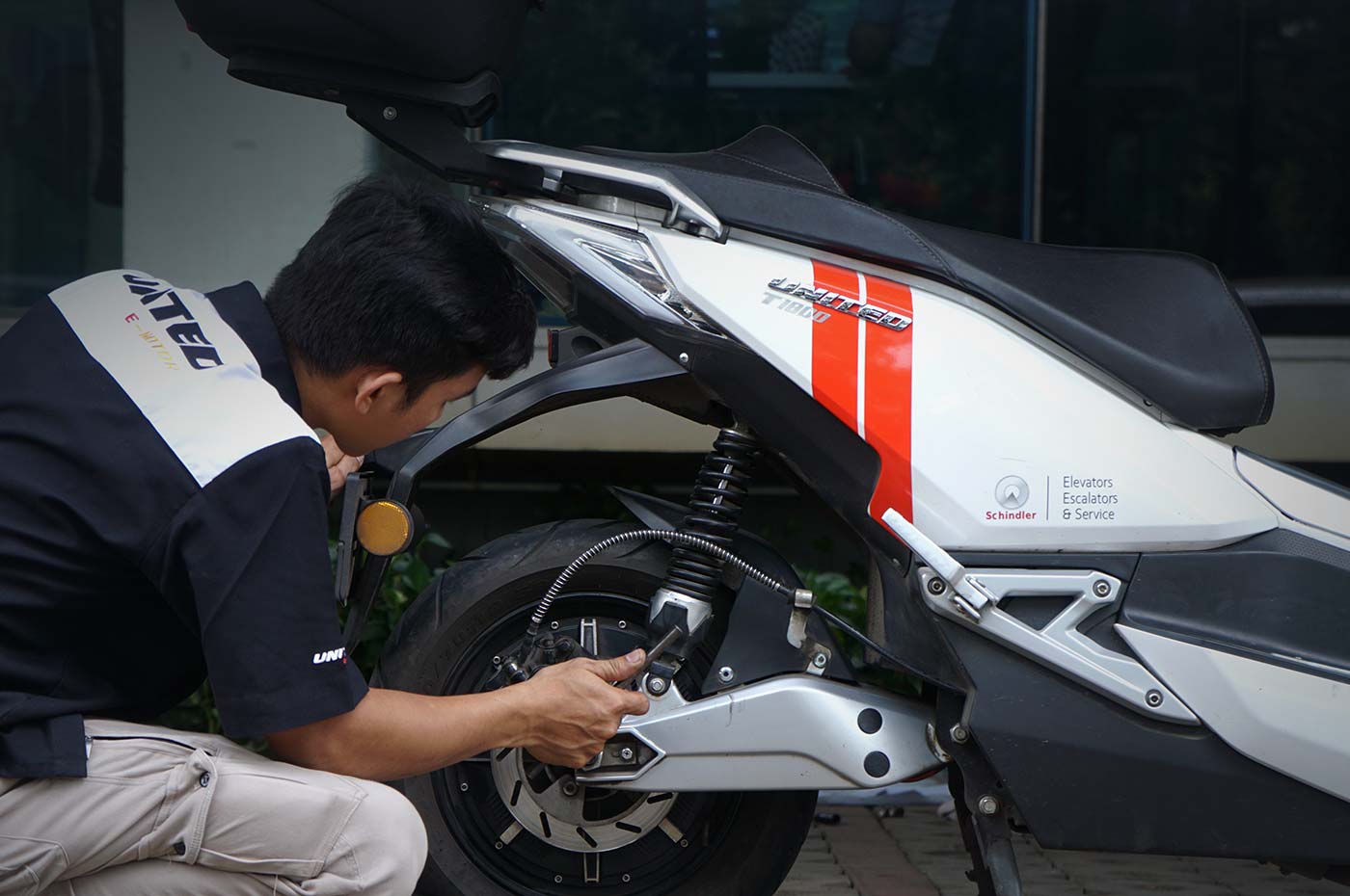 Cara Merawat Motor Listrik