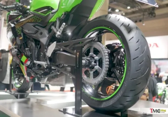 Cara Mengganti Oli Kawasaki ZX-25R Sendiri untuk Performa Optimal
