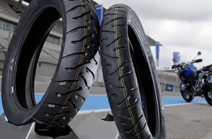 Perbedaan Ban Tubeless vs Biasa