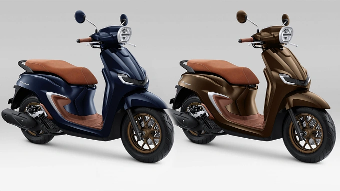 Warna Spesial Burgundy 2026