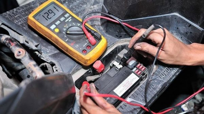 Penyebab Aki Motor Tidak Mau Mengisi